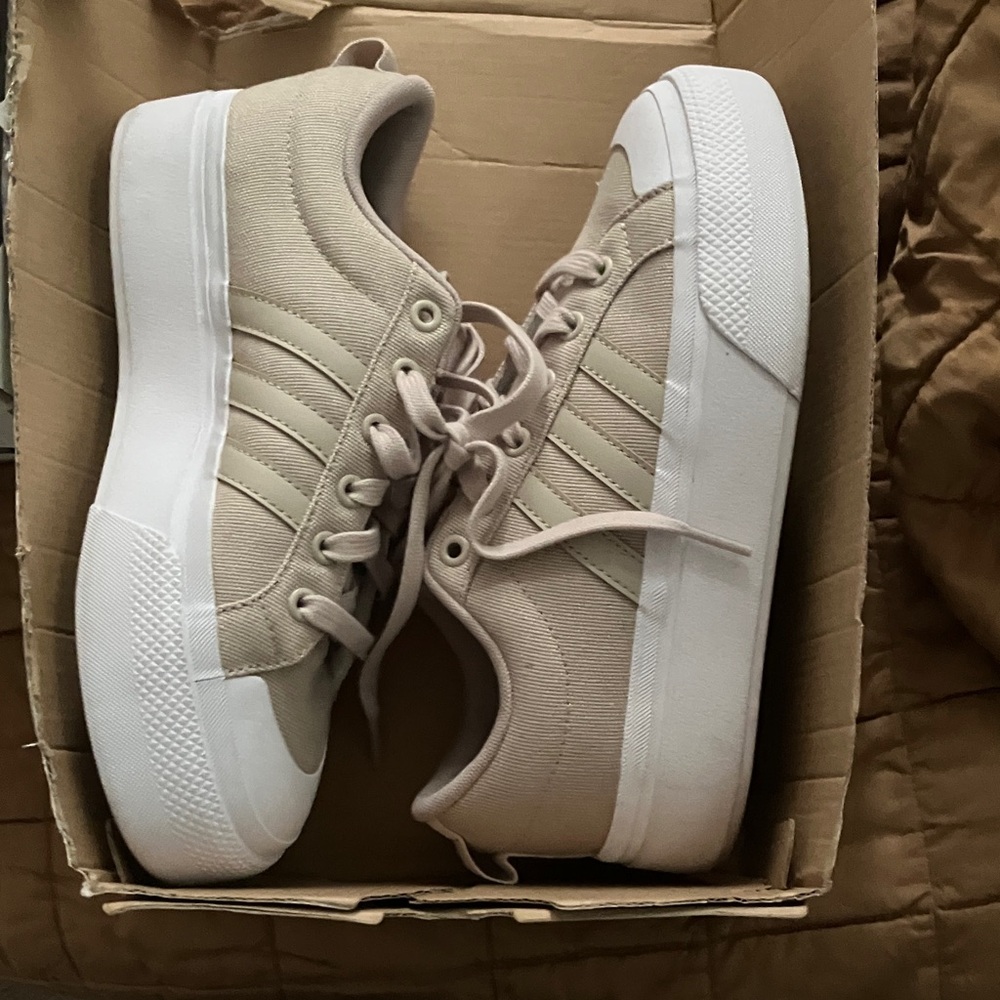 adidas Men's Beige Canvas Sneakers